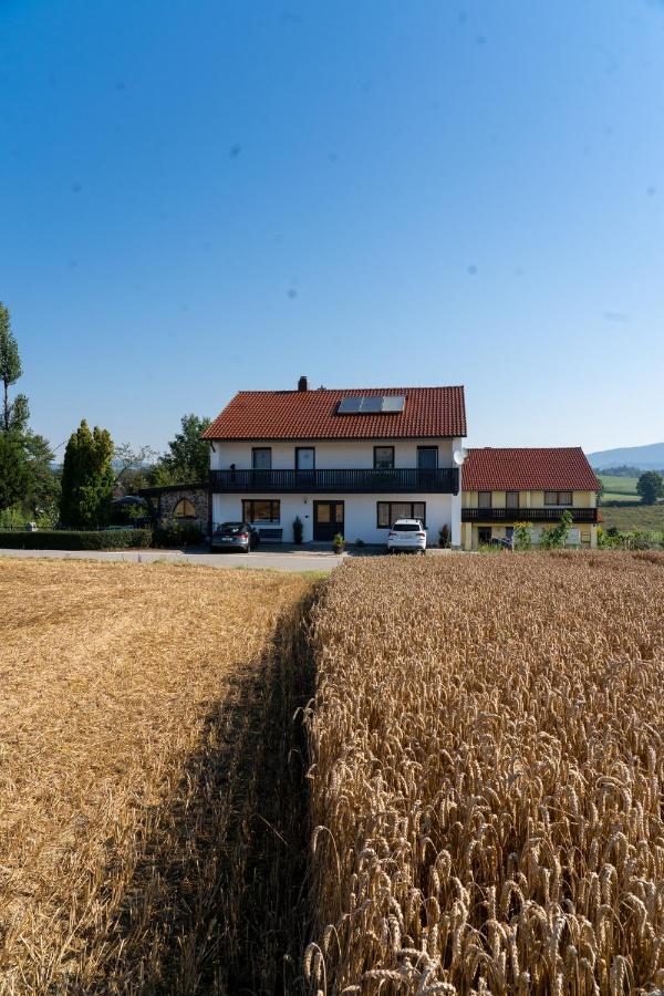 Ferienwohnung Im Idyll 1 亨格尔斯贝格 外观 照片