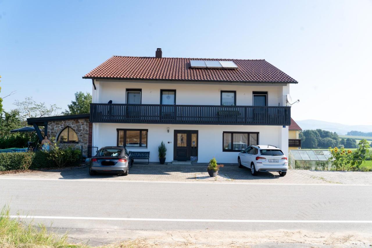 Ferienwohnung Im Idyll 1 亨格尔斯贝格 外观 照片